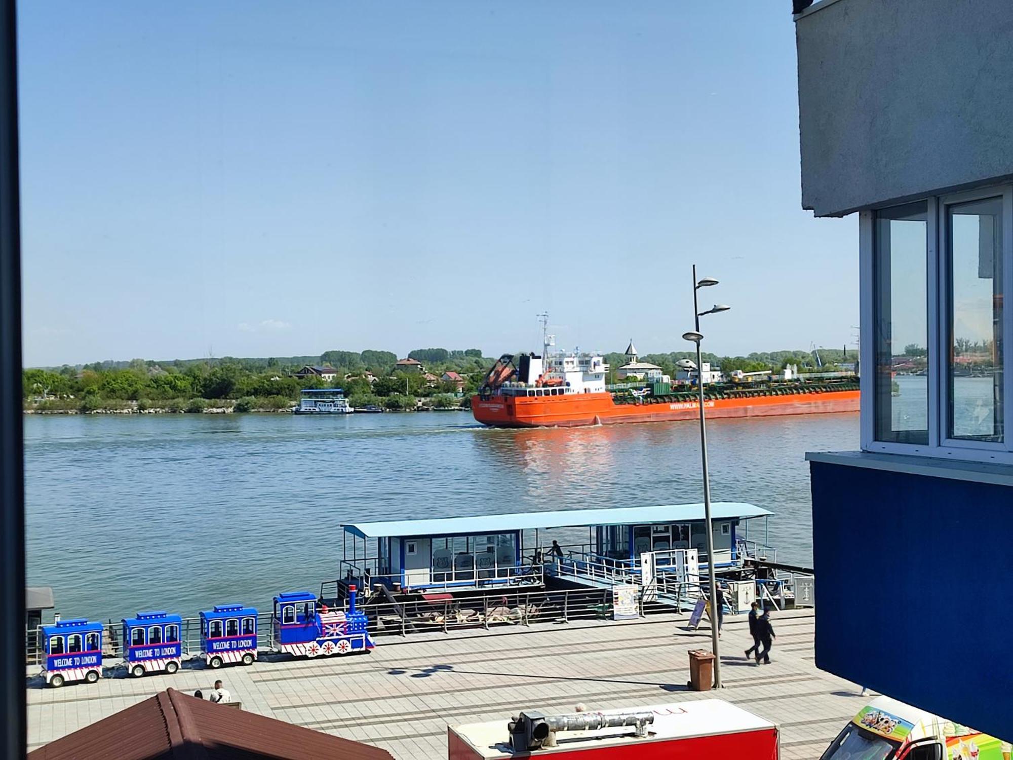Apartament Pelicanul Tulcea Exteriér fotografie